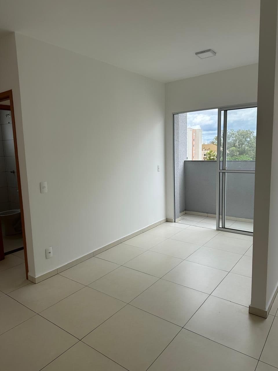 Apartamento em Jardim Holanda - Uberlândia