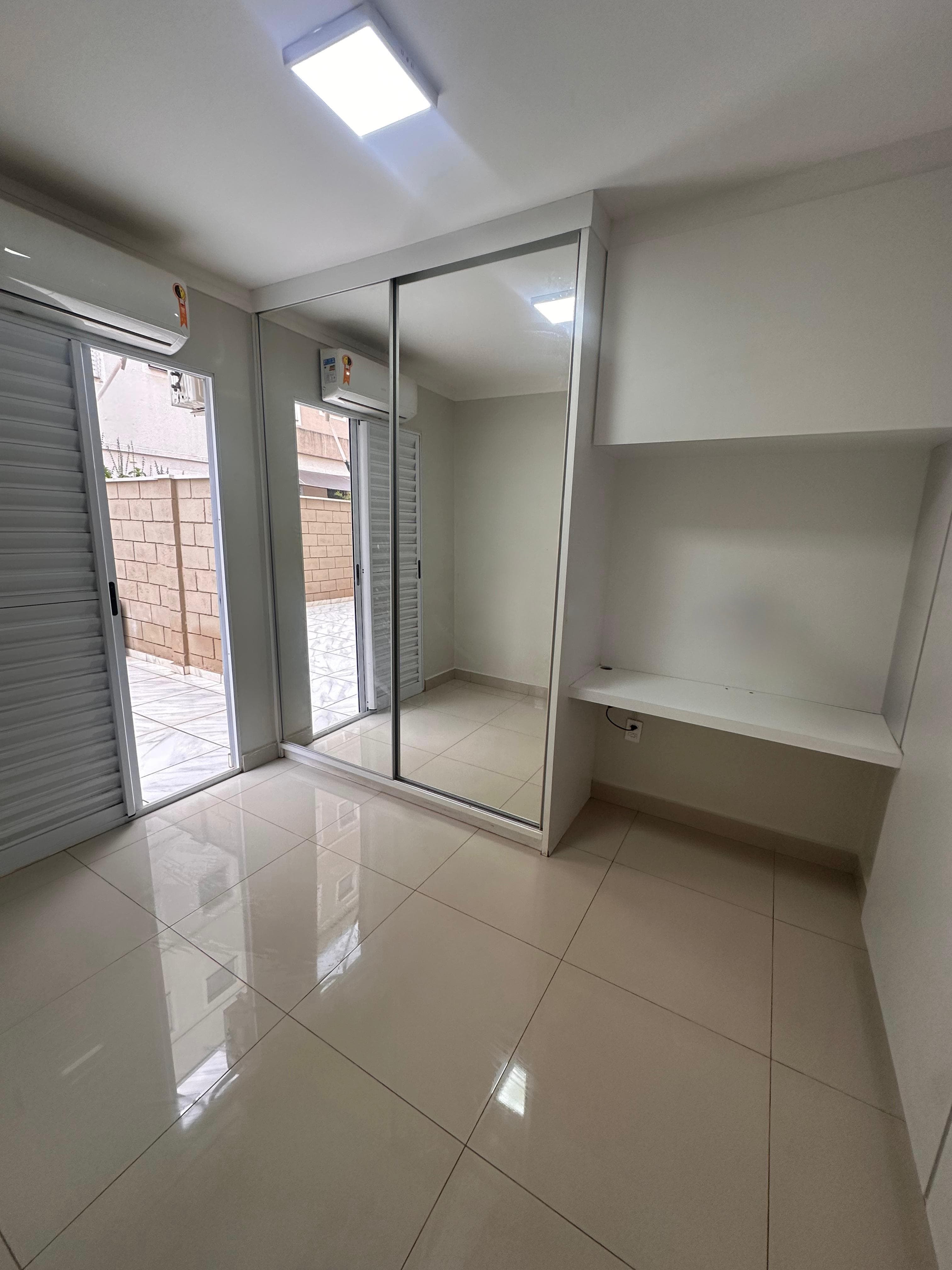 Apartamento em Jardim Holanda - Uberlândia