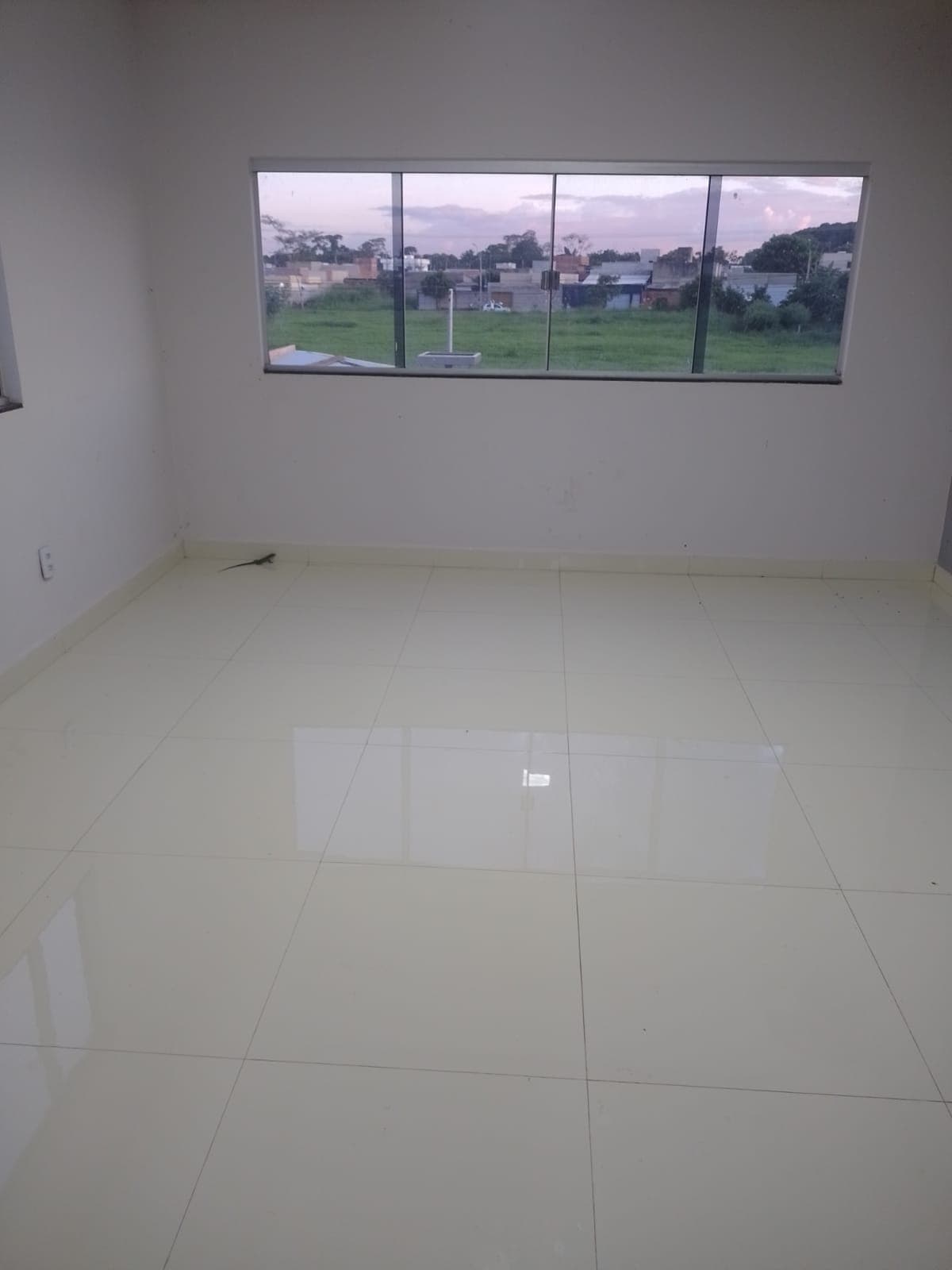 Sobrado em Carolina Parque Complemento - Goiânia