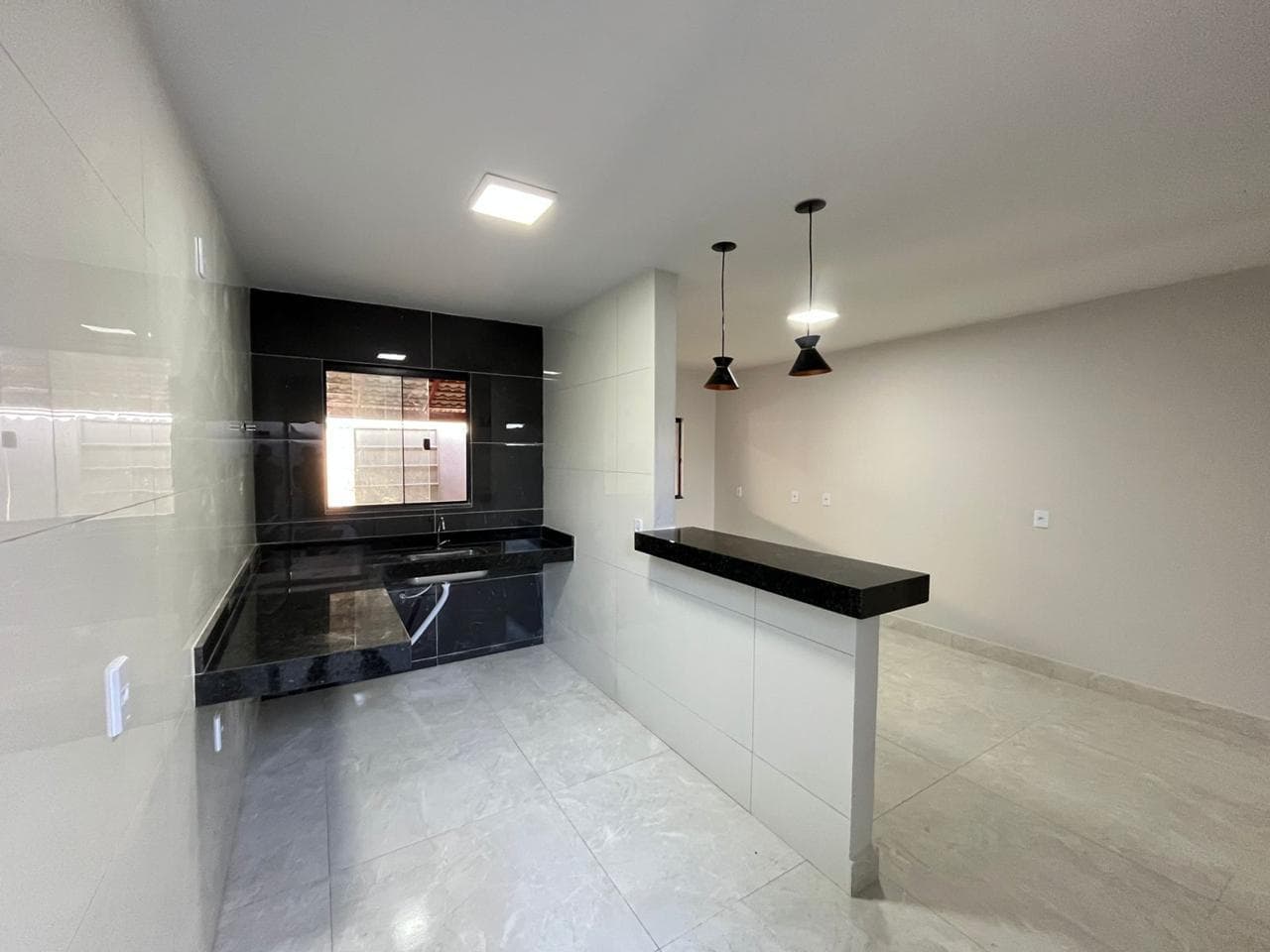 Sobrado em Residencial Flor do Ipê II - Senador Canedo