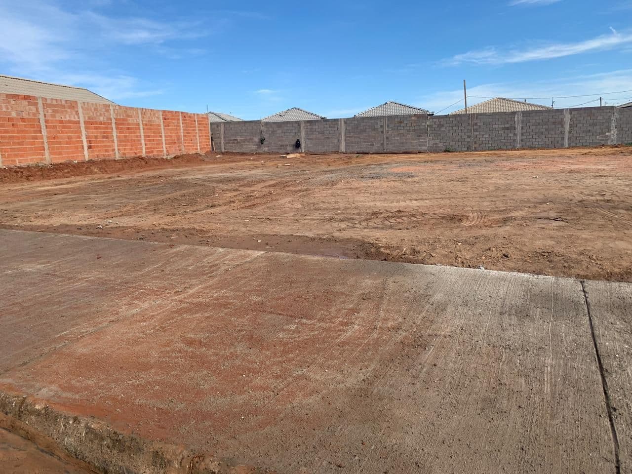 Terreno / Lote / Condomínio em Pequis - Uberlândia