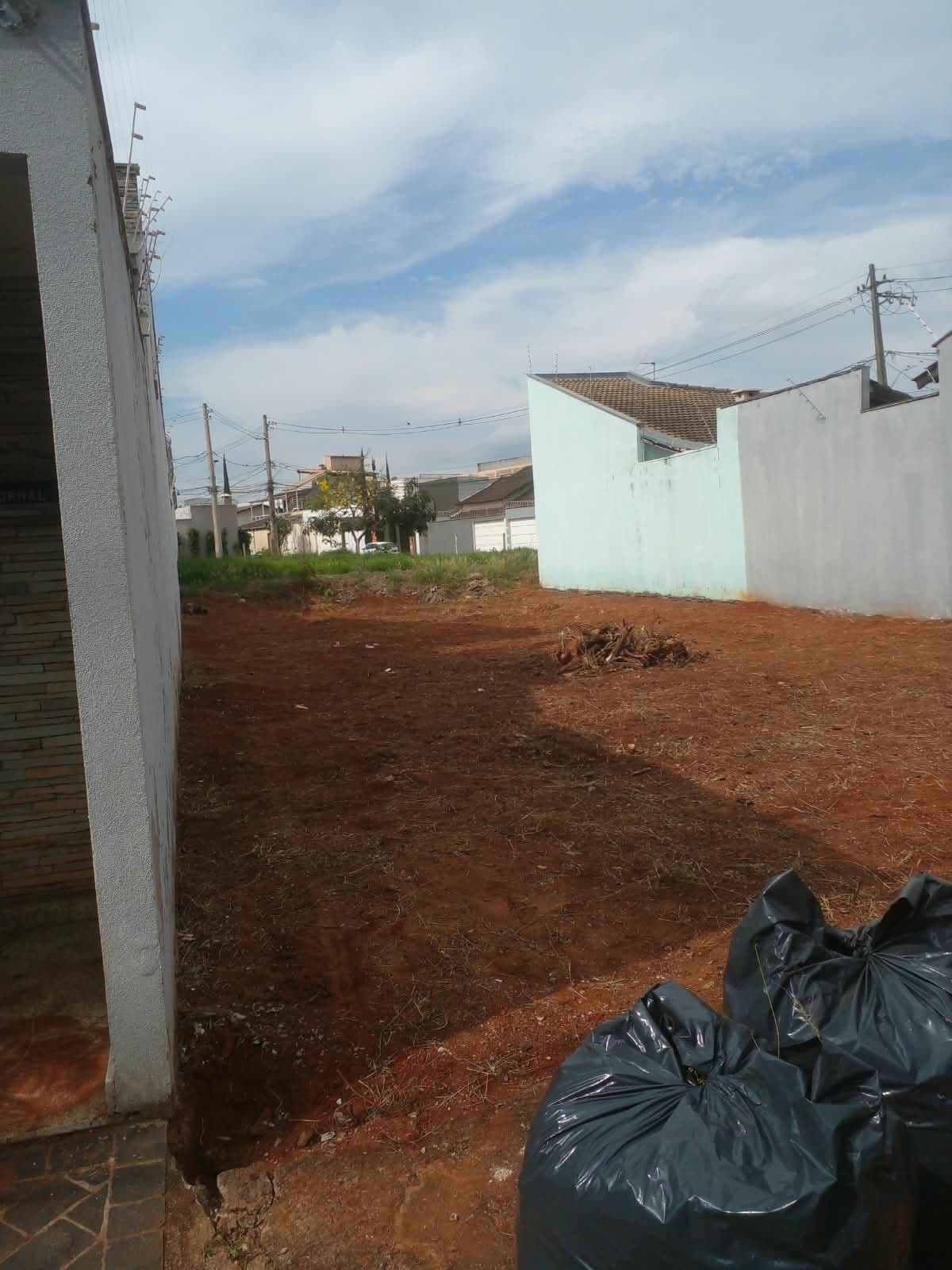 Terreno / Lote / Condomínio em Alto Umuarama - Uberlândia